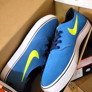 NEW 2 pairs Nike shoes size 9